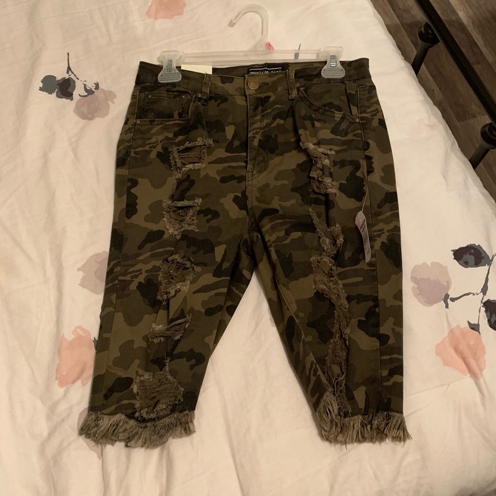 Ripped high waisted shorts